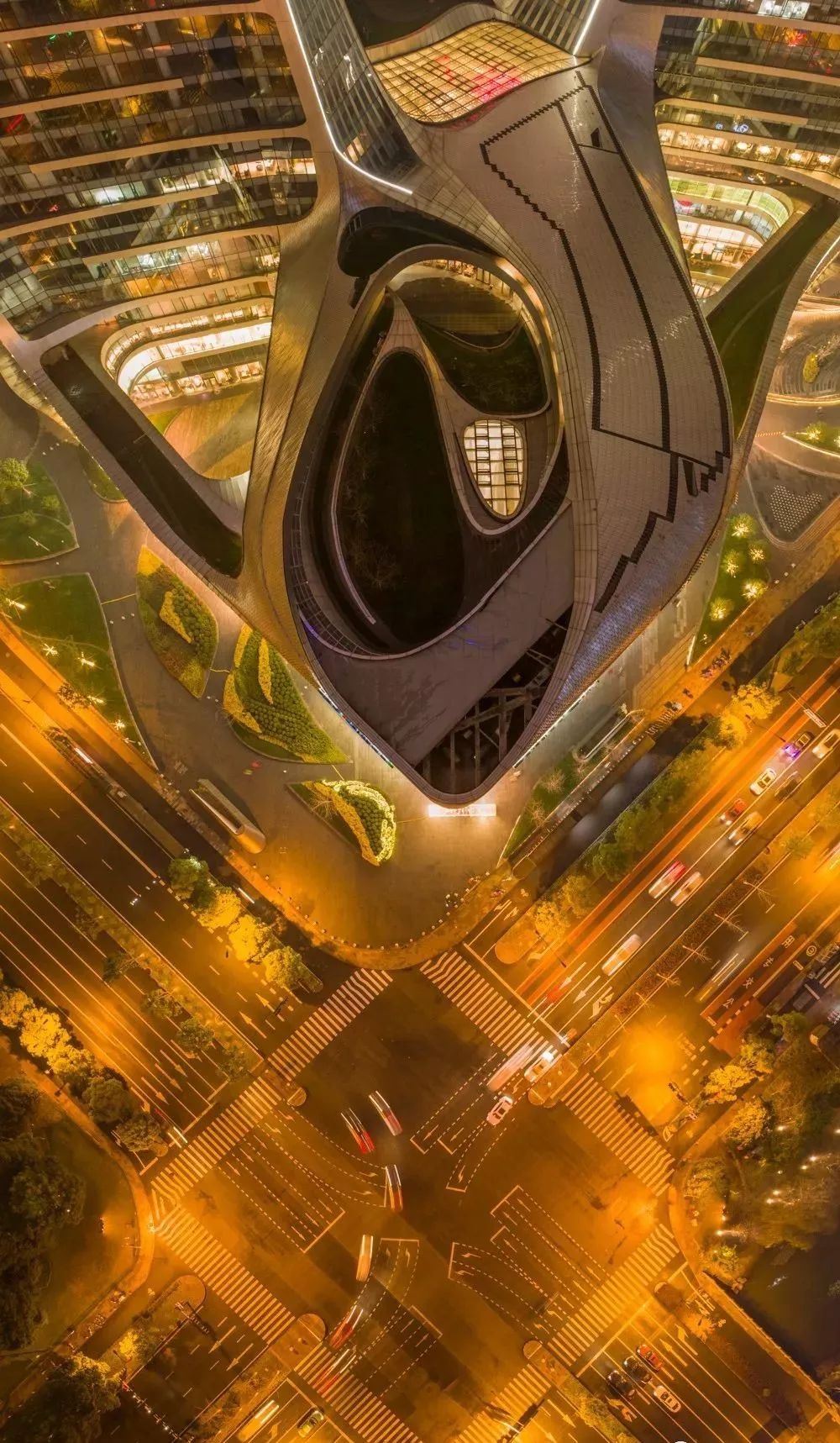 「荐读」朋友圈消失两年，他独自航拍中国，照片惊艳世界