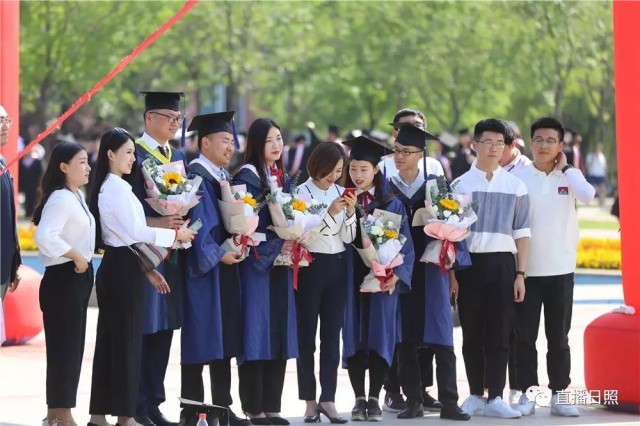 再见我们毕业了歌词,再见合唱完整版毕业典礼幼儿园