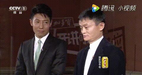 小S不给女儿买超过200的衣服，王诗龄一条手链5万，给娃传递怎样的“金钱观”才对？