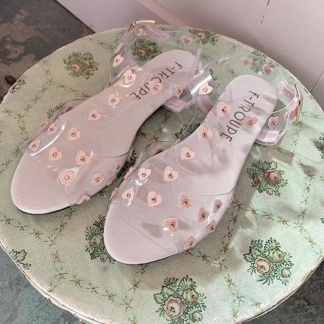 沉迷抖音、奶茶的日本青年，为什么还是比你时髦？