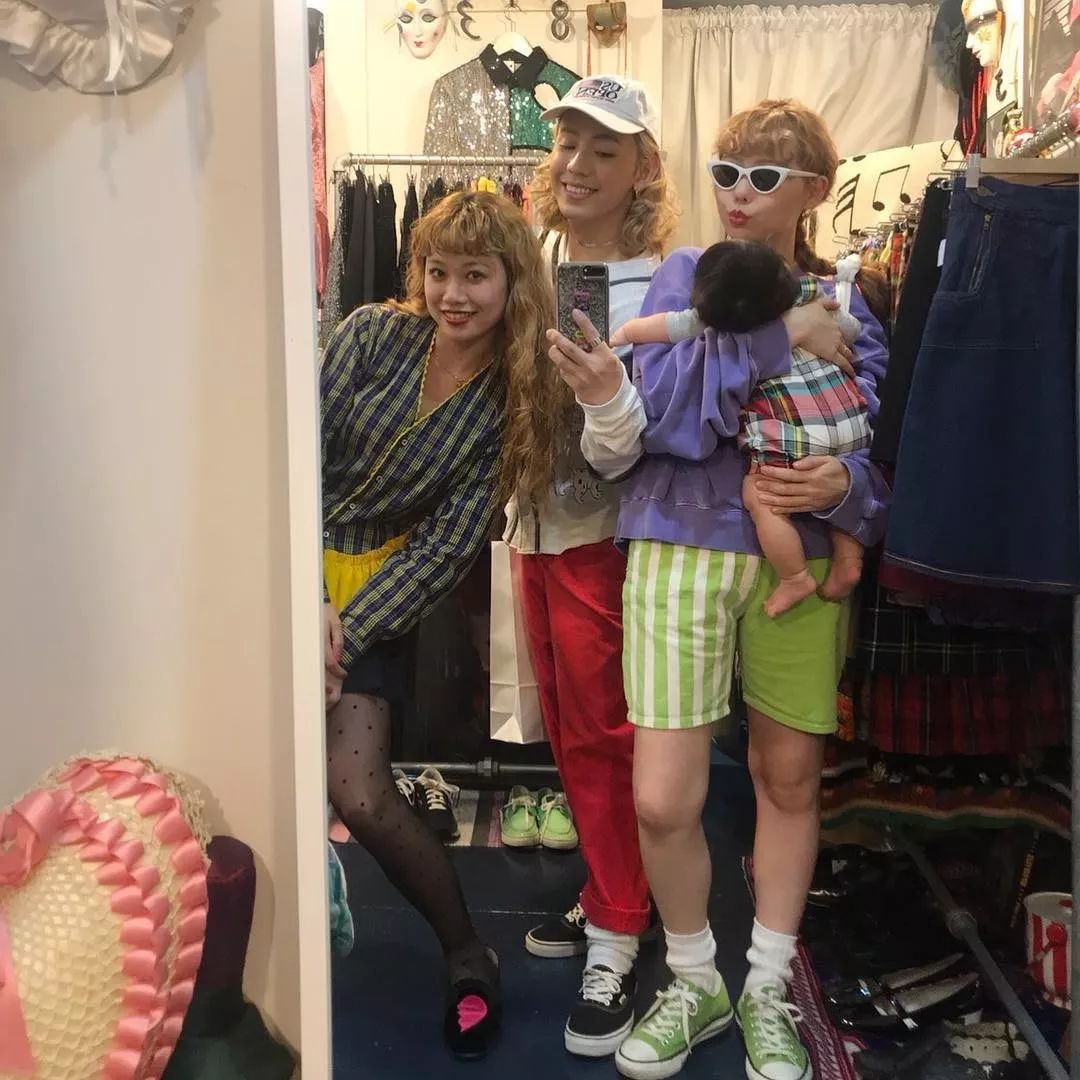 沉迷抖音、奶茶的日本青年，为什么还是比你时髦？