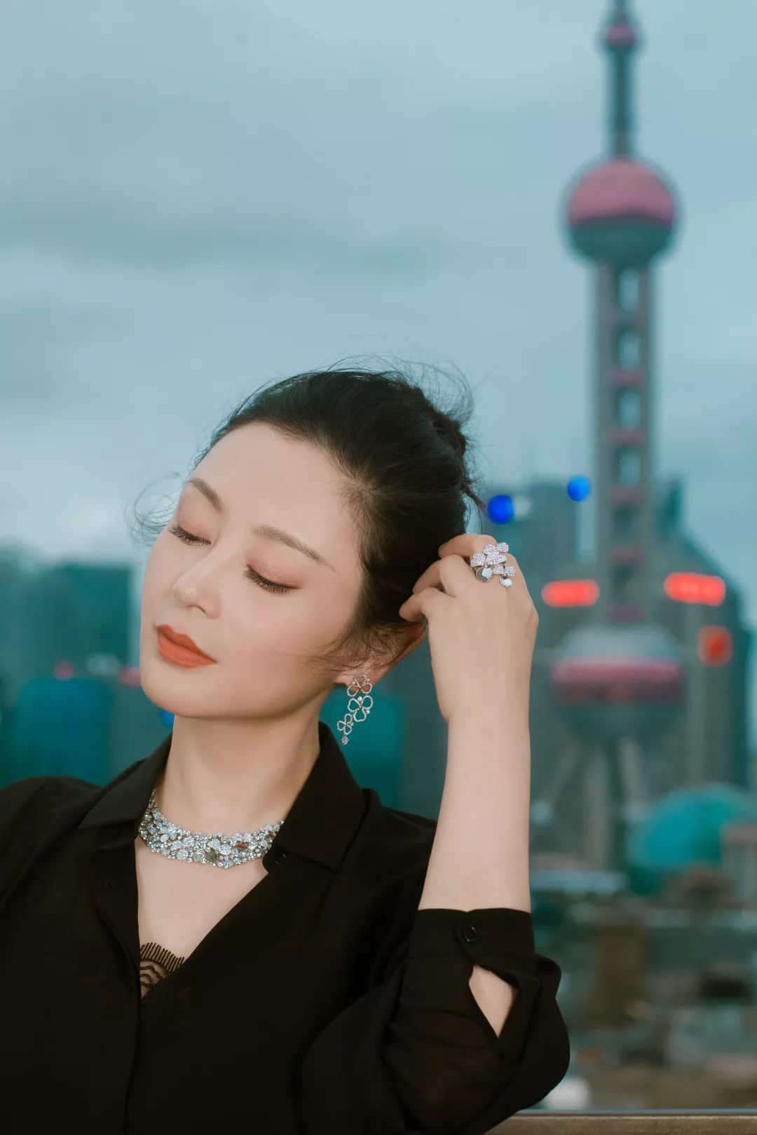 52岁的陈红美得让人服气,50岁陈红美不美