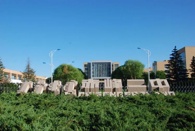 内蒙赤峰高考状元2019年,内蒙古赤峰理科状元多少分