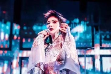 白富美走向人生巅峰的时候,真正的白富美的生活是怎么样的