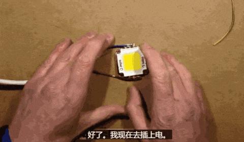 led灯电容爆炸修理,LED灯爆闪是驱动器的问题吗