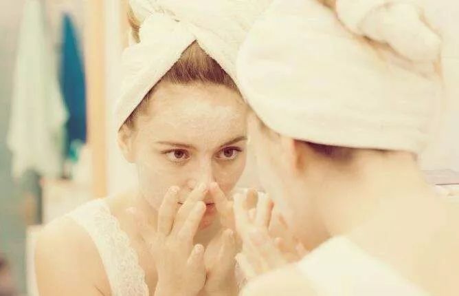 晒后修复对皮肤有伤害吗,太阳晒后皮肤发红发痒怎么修复