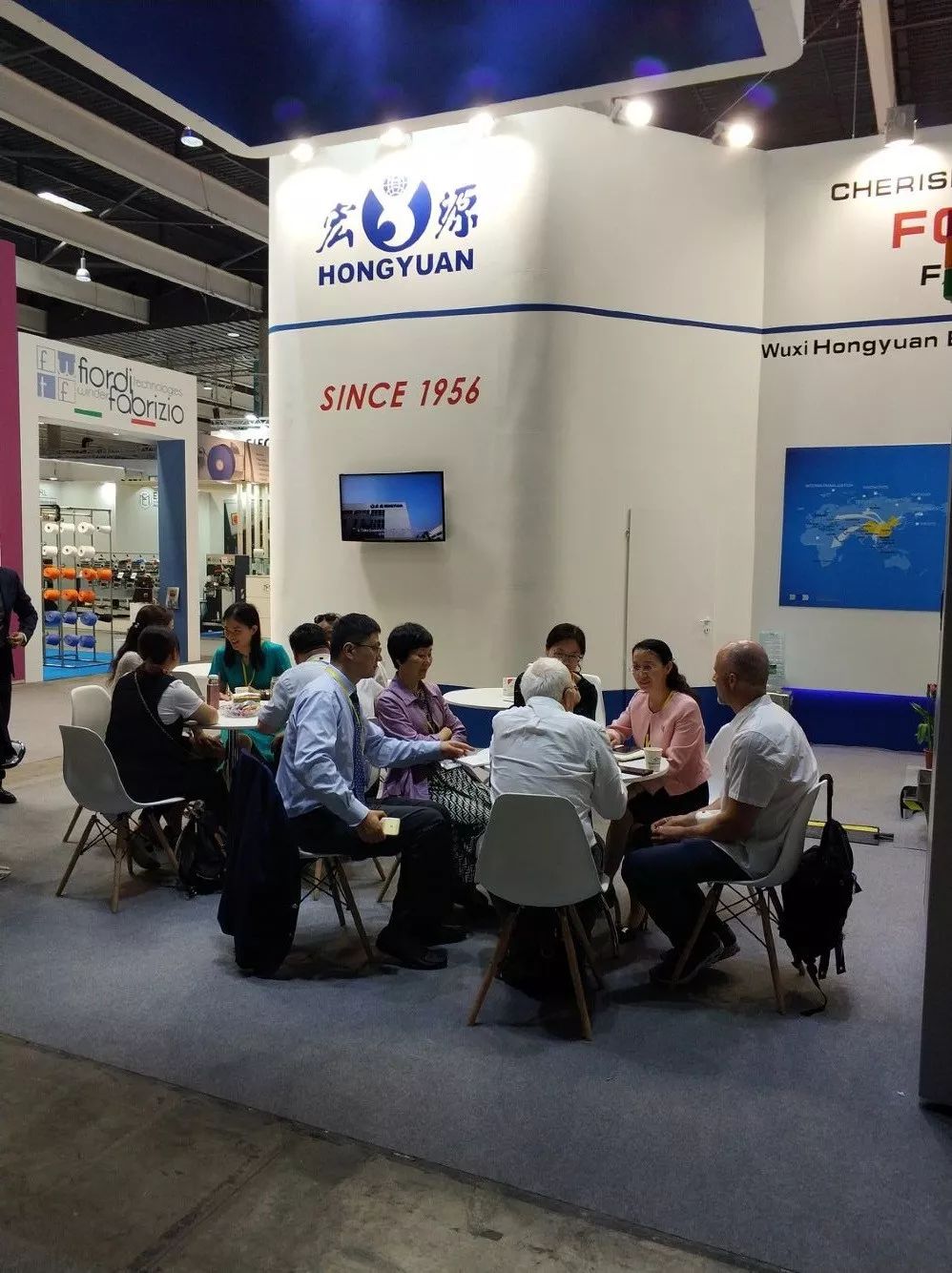 「直击ITMA•他们正在改变世界(PART1」中纺机、常州宏大、无锡宏源智能产品惊艳欧洲