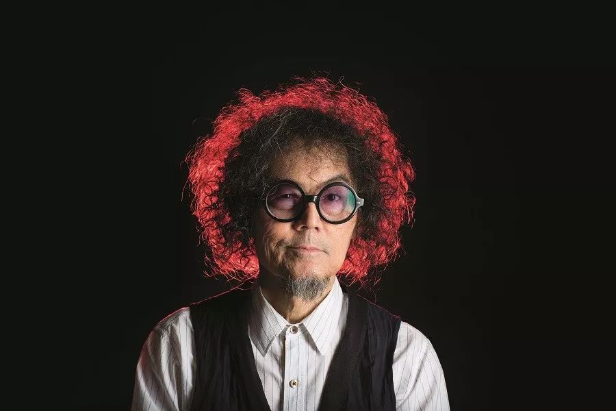 摇滚歌手、大学教授、收藏家，泰国华裔“斜杠”亿万富豪的酷玩人生