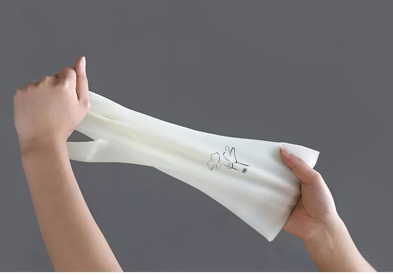 一双家务手套能用多久,一双能戴一年的手套