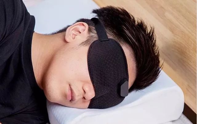 智能止鼾器治疗打鼾,智能止鼾神器防止打呼噜挂脖子