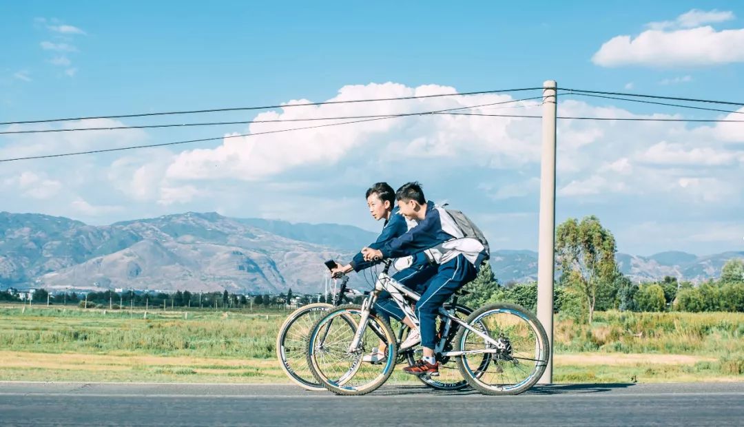 简单蓝天白云风景图片,简单的天空拍摄方法