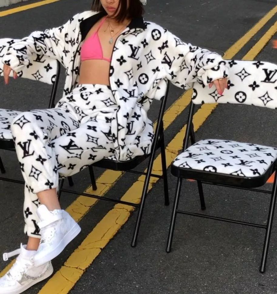 没有不敢拆的奢侈品，客制让时尚重获新机