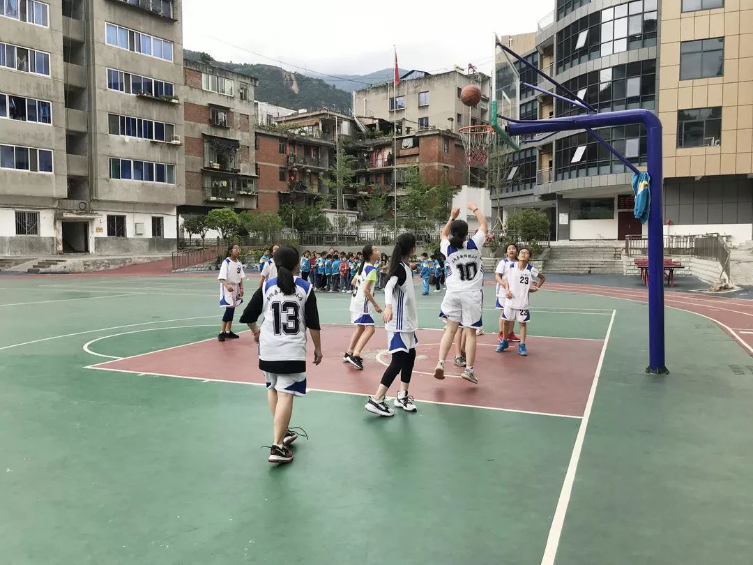 石棉县新棉小学直播,石棉县新棉小学2017级