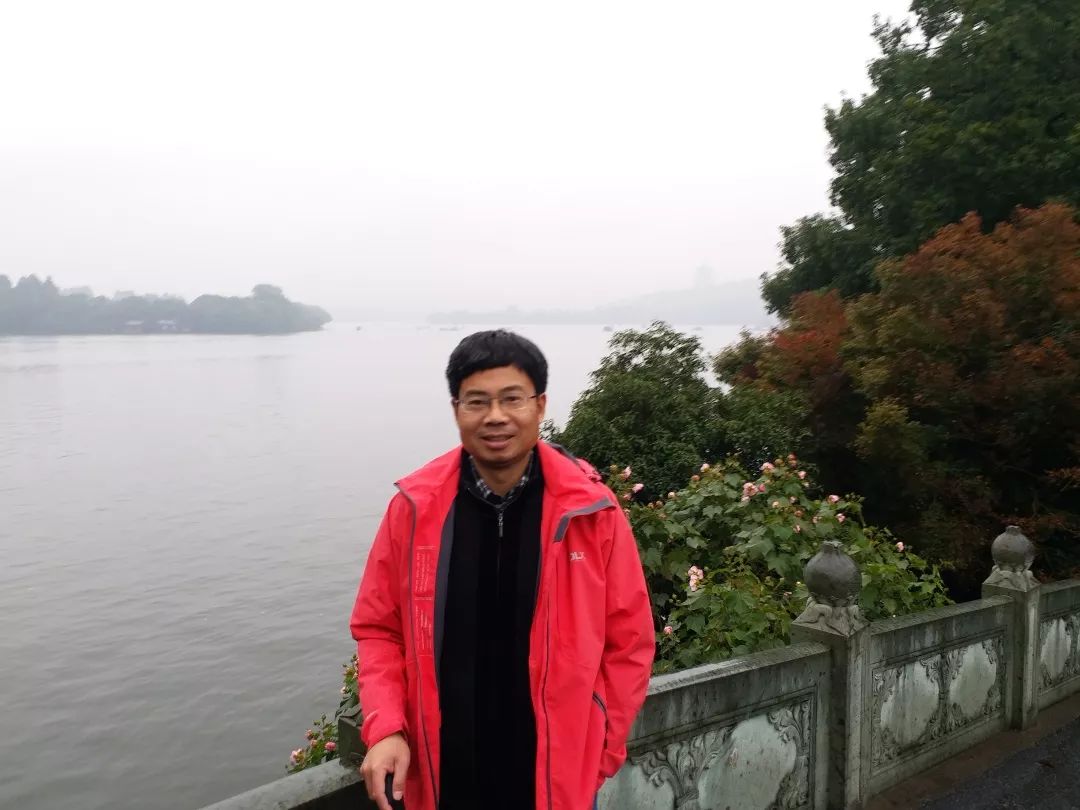 2019年全国乙卷语文古诗词默写,全国卷二语文2019诗词鉴赏