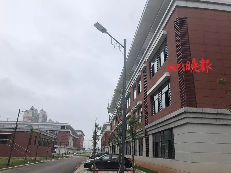 南昌学费贵的学校,南昌学费低的学校