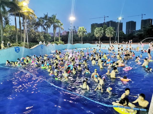 暑期水世界,畅玩一夏欢乐水世界特惠票