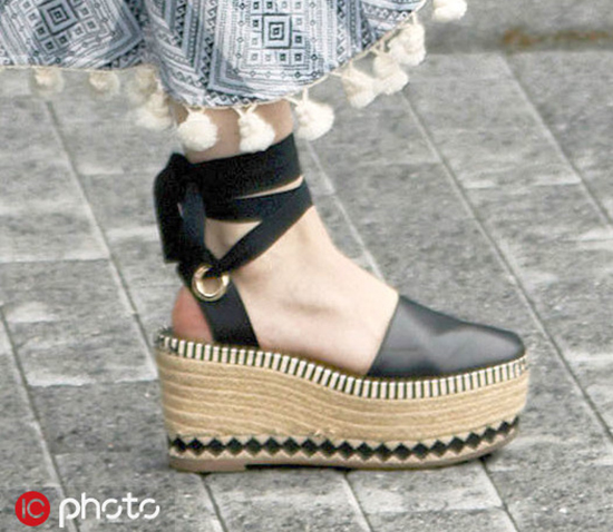 宋茜郑秀晶同款帽子,宋茜帽子