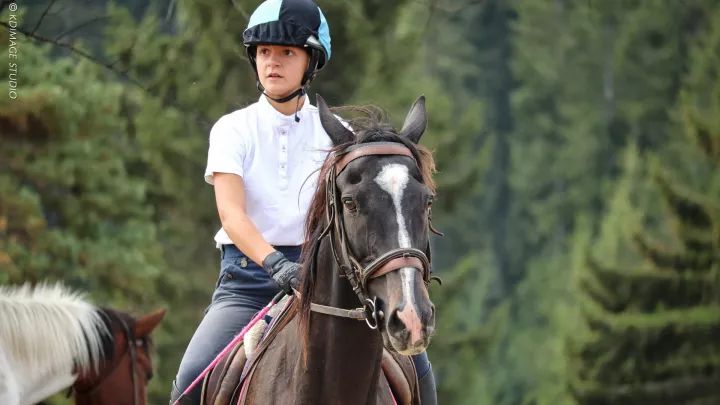 别只去英国法国了,欧洲还有个保加利亚,景美人美还便宜