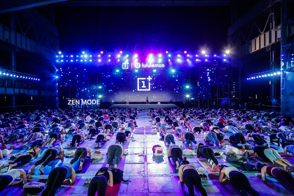 lululemon举办主题习练活动庆祝国际瑜伽日
