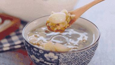 夏季高发皮肤病足癣的防与治,湿疹和热痱子怎么保湿