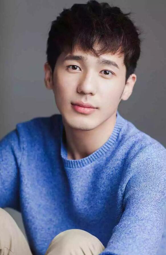 迷人计丨这大白馒头！我不知道该怎么不失礼貌地嘲讽白宇哥？