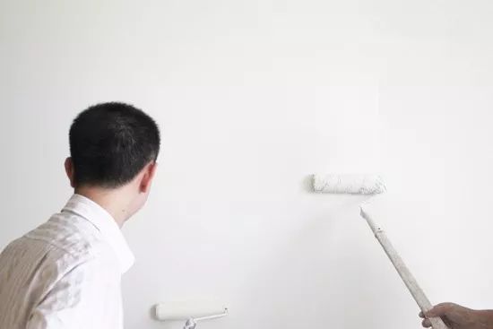买墙漆如何避开这两个坑,买墙漆会遇到什么问题
