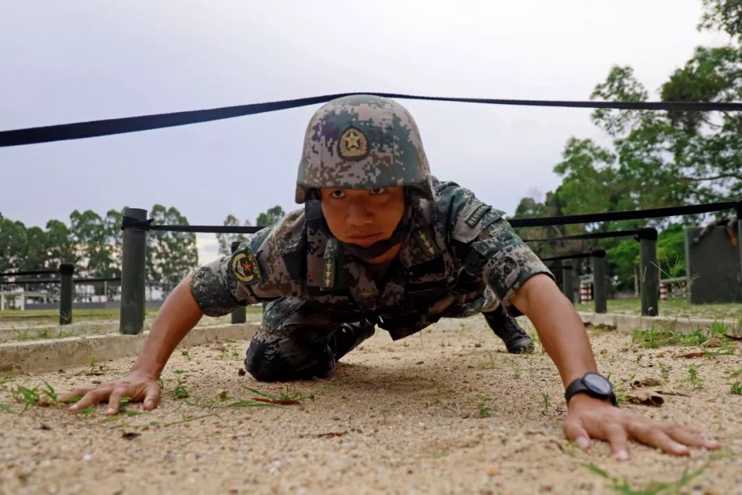 这个营长，真牛！