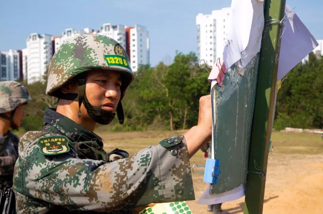 这个营长，真牛！