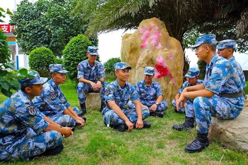 00后新兵呈现的新特点及措施,新兵前后对比照