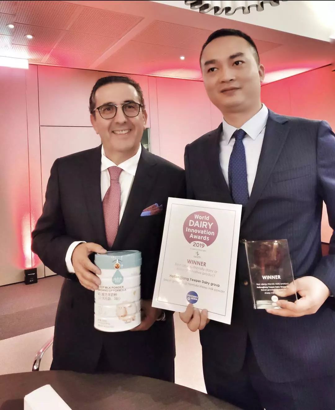 伊利飞鹤君乐宝有机国产奶粉对比,伊利飞鹤君乐宝奶粉推荐