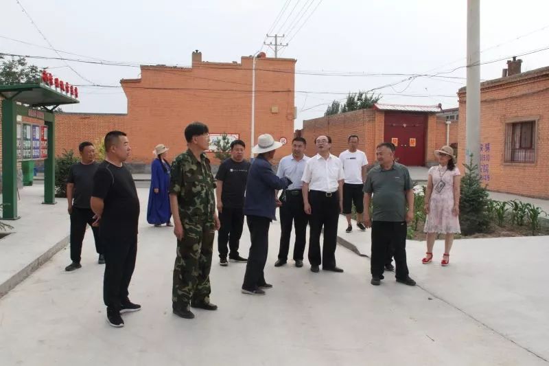 太阳升起在桑干河上,太阳照在了桑干河上朗读