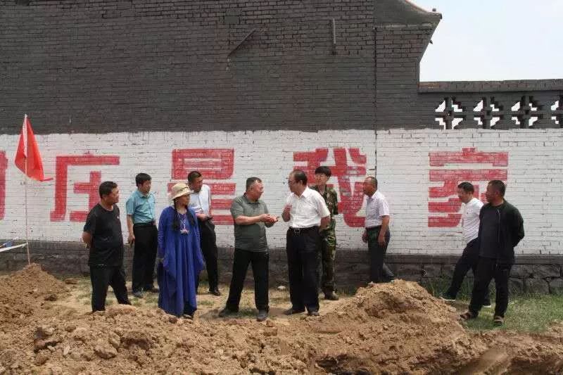 太阳升起在桑干河上,太阳照在了桑干河上朗读