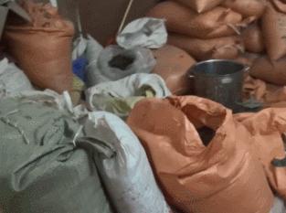 热点丨街头“特效”凉茶包医病？减肥零食起效劲？警方查获的这些东西全都加了料