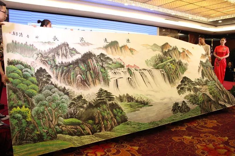 笔墨大家胡诗月献画,助力第二届青年运动会