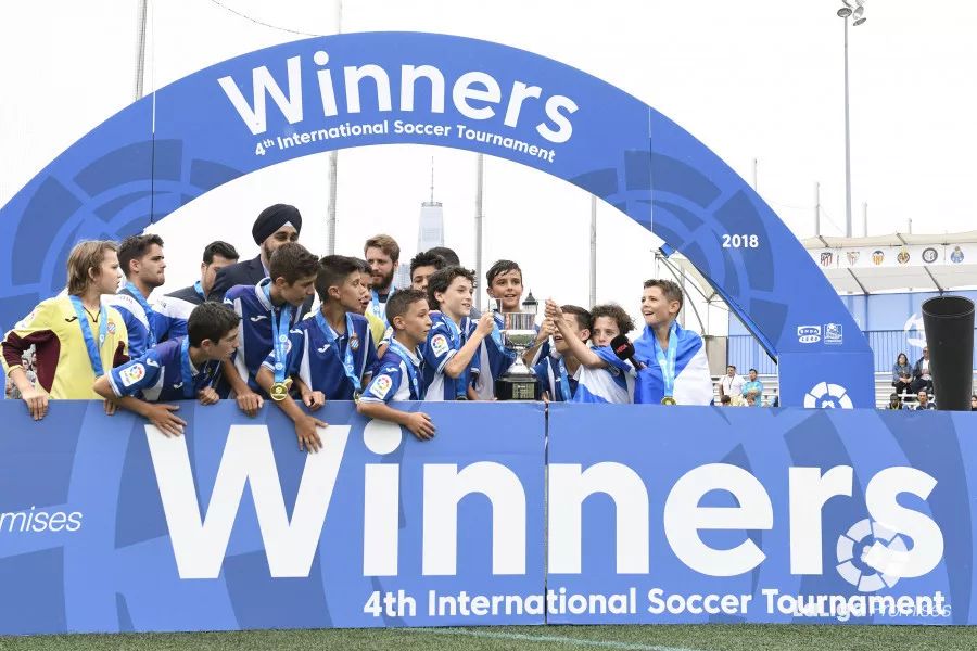 西班牙人u12阵容,西班牙u14希望杯