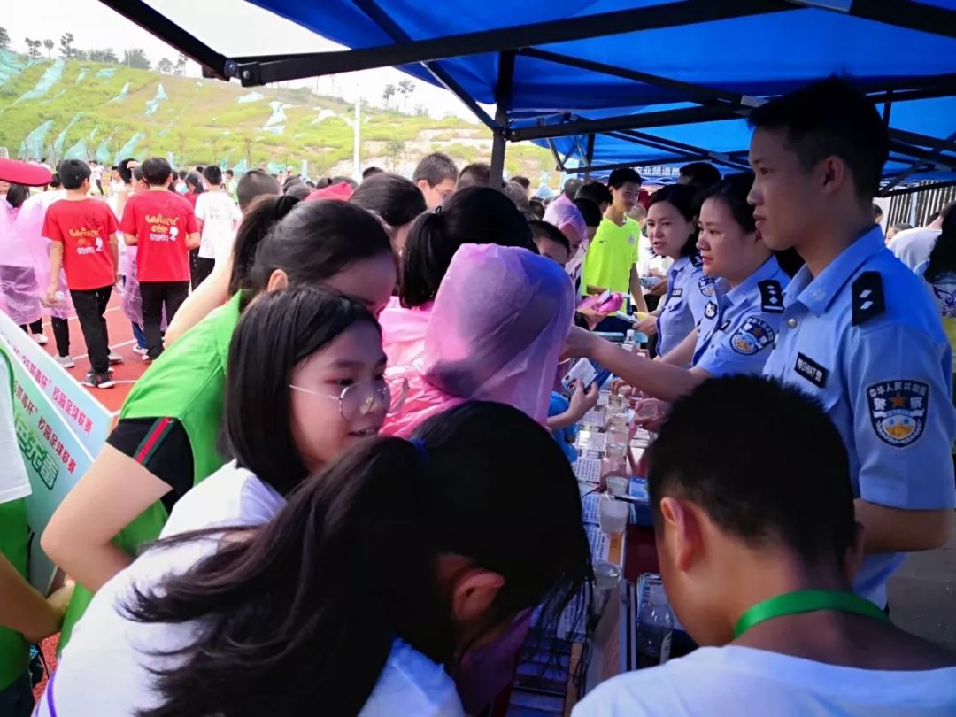河源市举行“全民禁毒宣传月”之“6·26禁毒杯”校园足球联赛活动