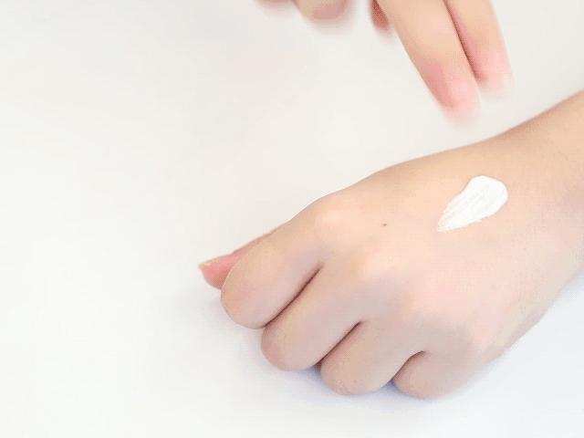 爸妈的手脚布满了老茧,手足干裂是什么前兆