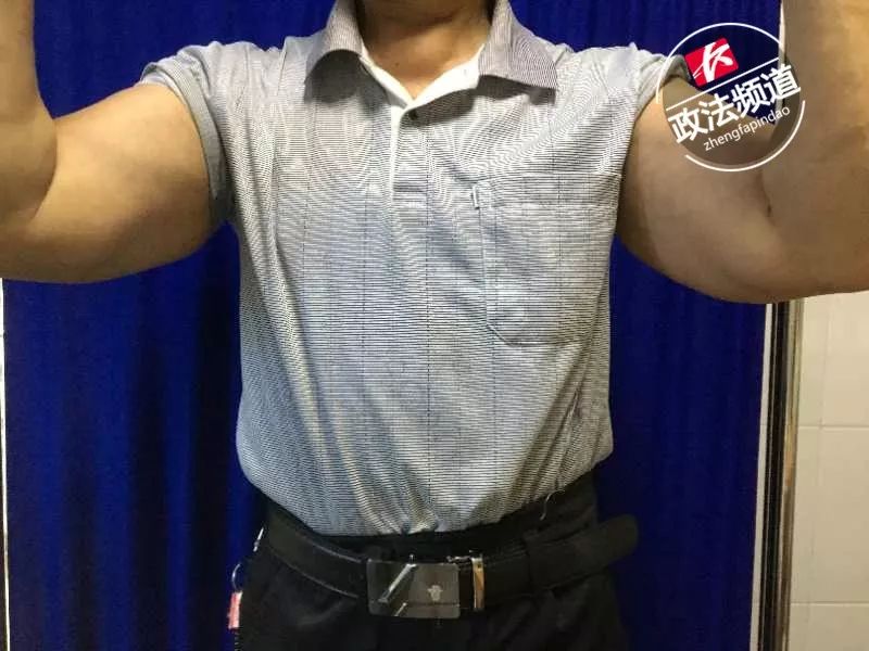 医院门诊来了两位“绿巨人”,他们都爱喝这个…