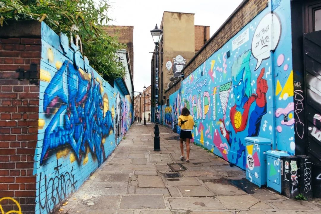 放弃高考录取结果,美术基础薄弱的她却成功申请到UAL和UCA双offer