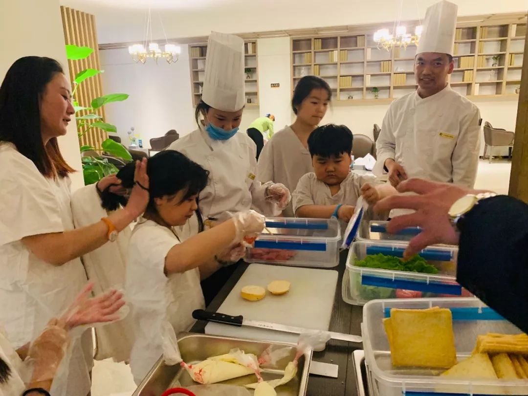 知春湖训练营,知春湖温泉儿童