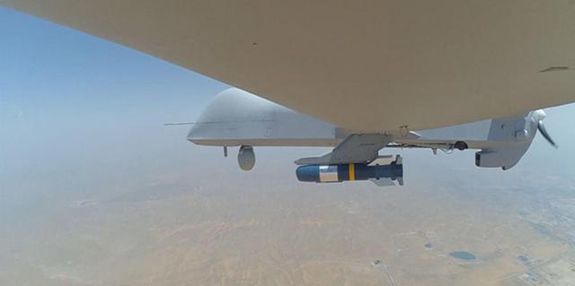 这国这奇怪用了一年的无人机开始网络销售是不满意还是缺钱？