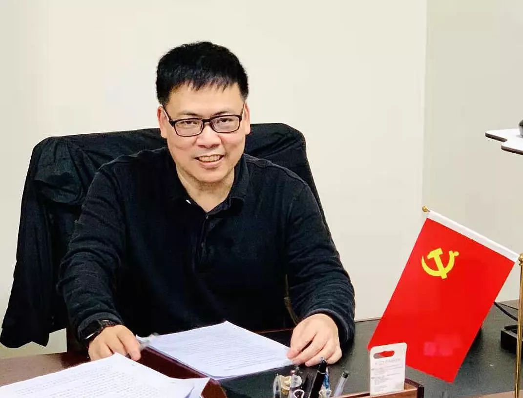 一袭白衣救死扶伤文章,一袭白衣救死扶伤