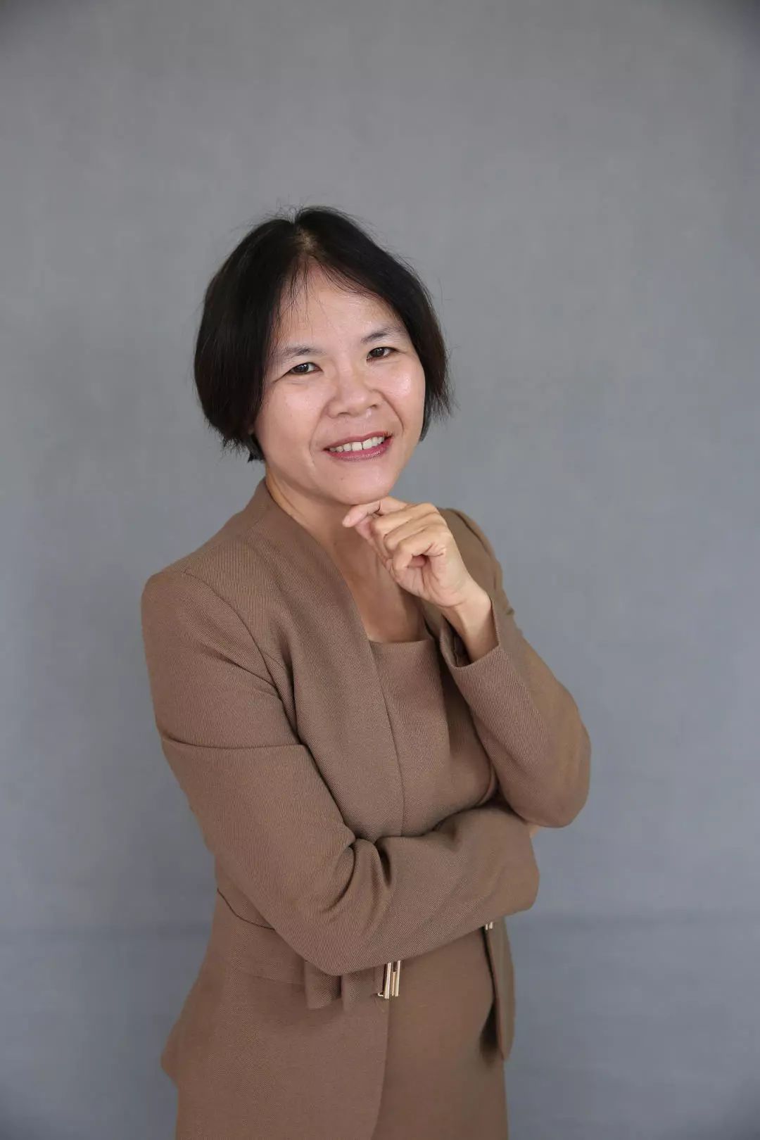 一袭白衣救死扶伤文章,一袭白衣救死扶伤