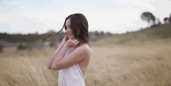 这款急救弹性蛋白贴,每天一片赶走干纹,还你天鹅美颈