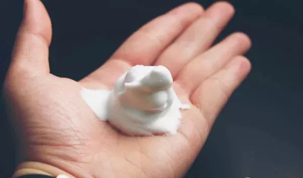 氨基酸洗面奶推荐测评混油皮,溪木源山茶洗面奶适合混油皮么