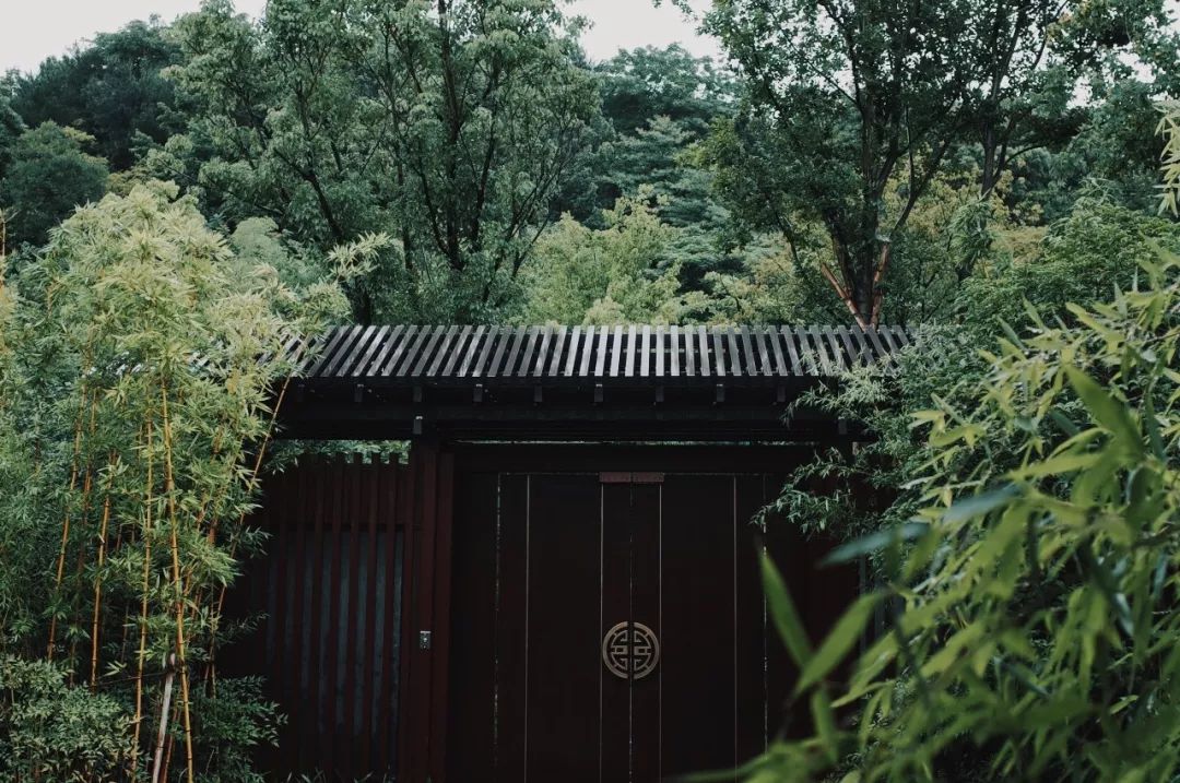 东钱湖康得思酒店康体中心,宁波东钱湖康得思酒店庭院房