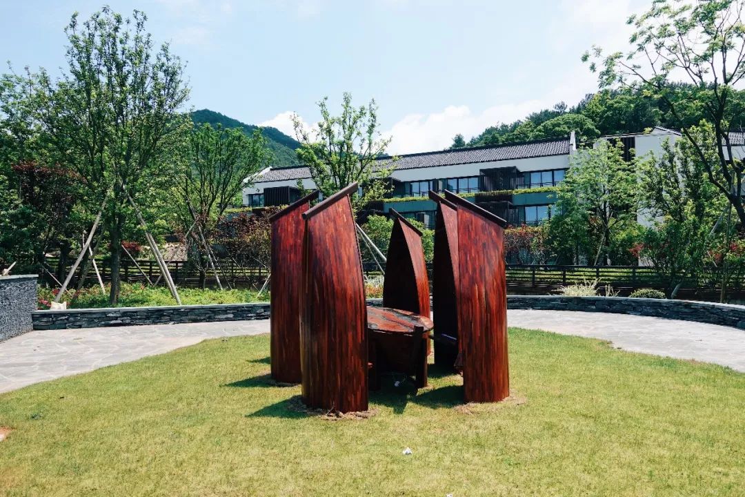 东钱湖康得思酒店康体中心,宁波东钱湖康得思酒店庭院房