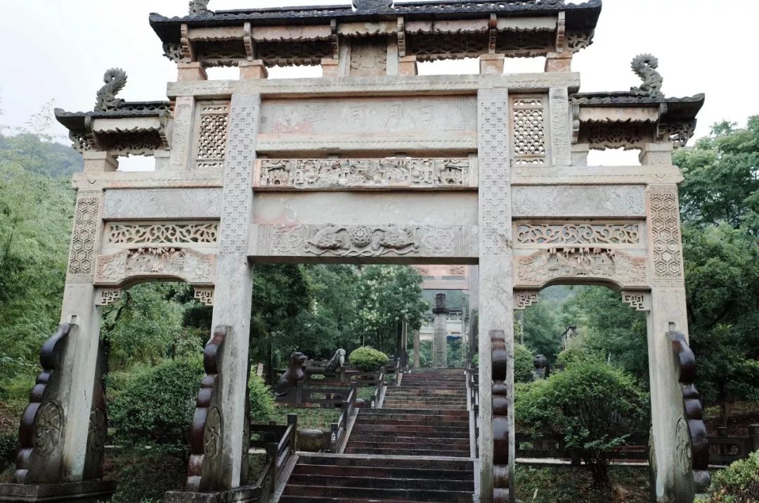 东钱湖康得思酒店康体中心,宁波东钱湖康得思酒店庭院房