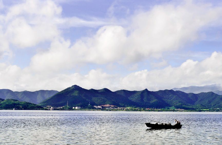 东钱湖康得思酒店康体中心,宁波东钱湖康得思酒店庭院房