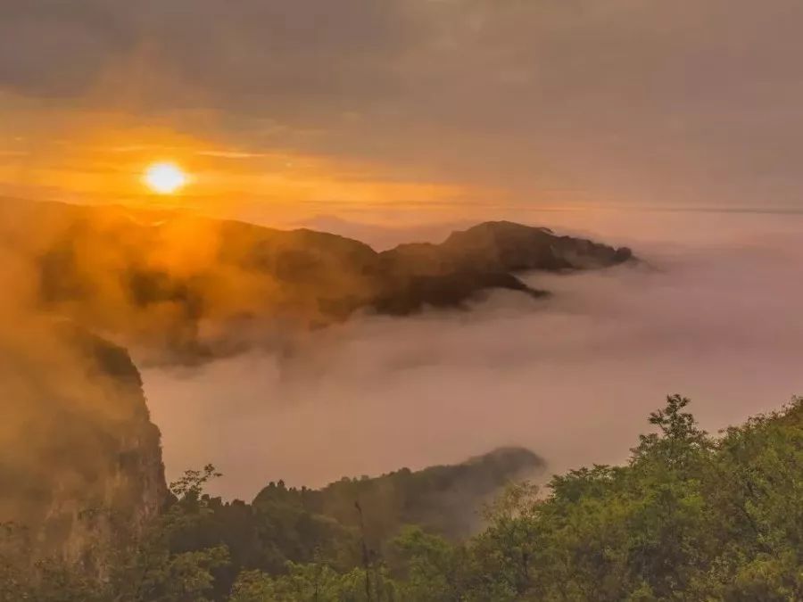 青龙峡景区优惠活动有哪些,免门票冰瀑景区